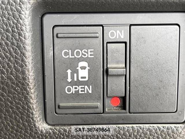 Honda N BOX CUSTOM 2018-12 307004-5