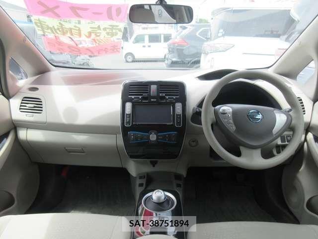 Nissan LEAF 2011-01 201561-1