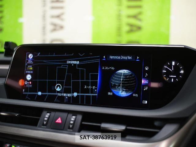 Lexus ES 2019-05 354381-11