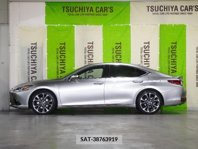 Lexus ES 2019-05 354381-17