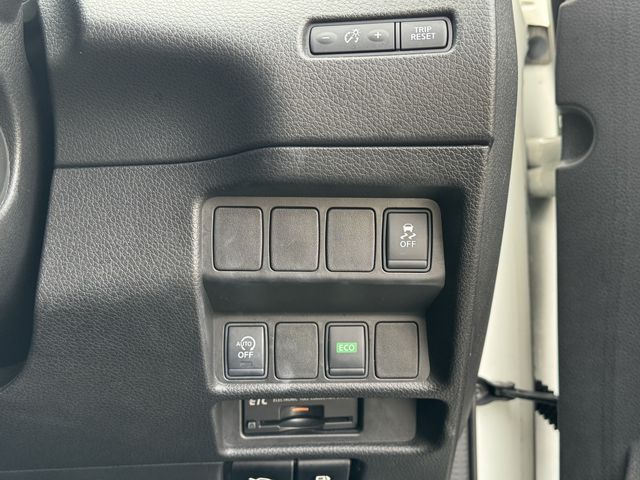 Nissan X-TRAIL 2014-03 192806-17