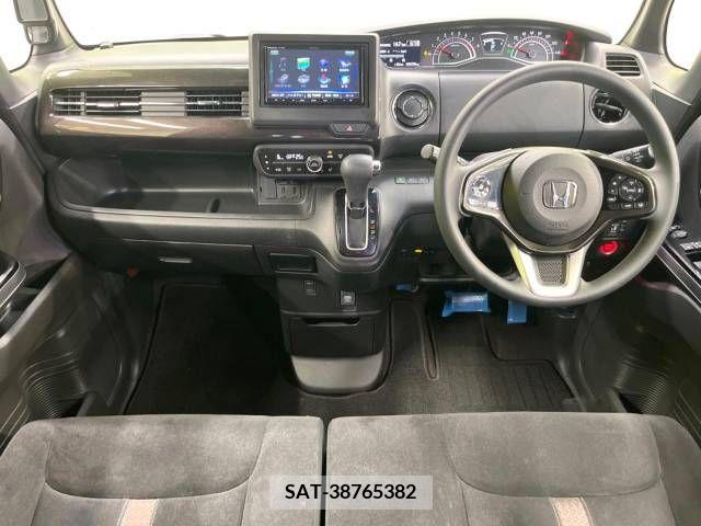 Honda N BOX 2020-06 364476-1