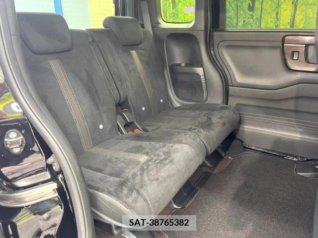Honda N BOX 2020-06 364476-9