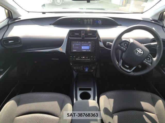 Toyota PRIUS 2019-04 253327-2