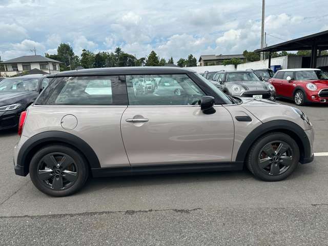 Bmw MINI 2022-11 12353-8