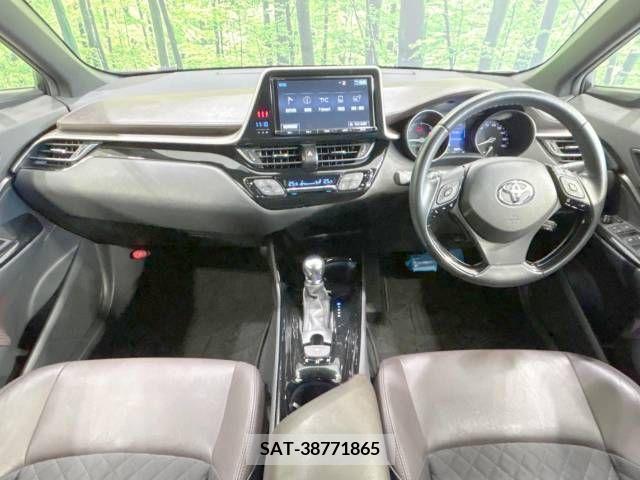 Toyota C-HR 2017-03 322961-1