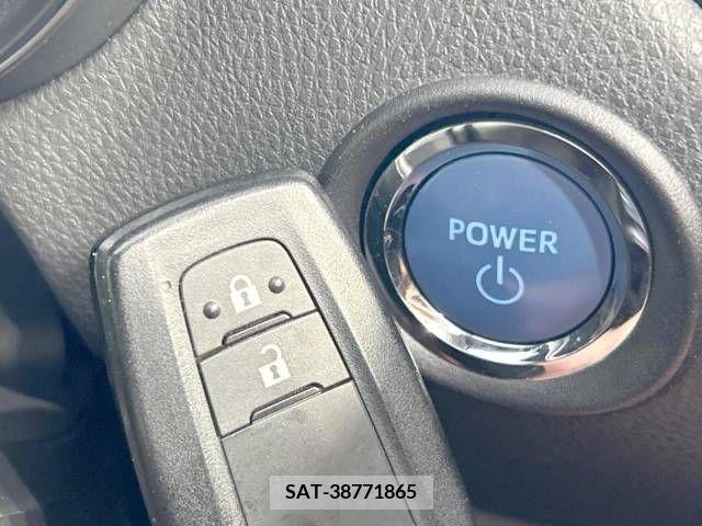 Toyota C-HR 2017-03 322961-5