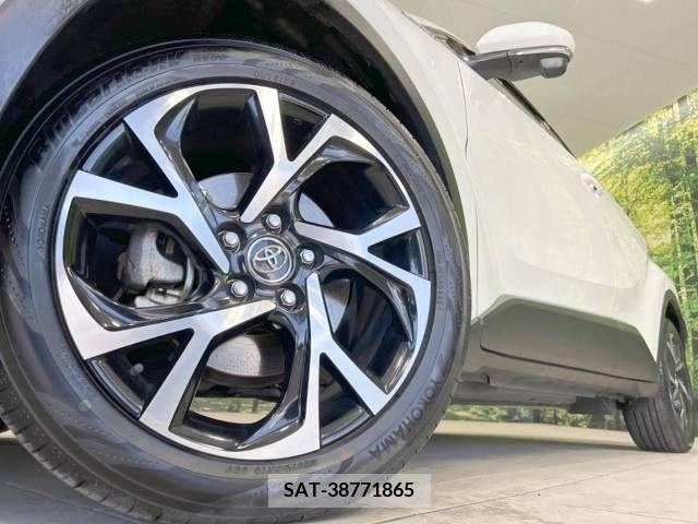 Toyota C-HR 2017-03 322961-13
