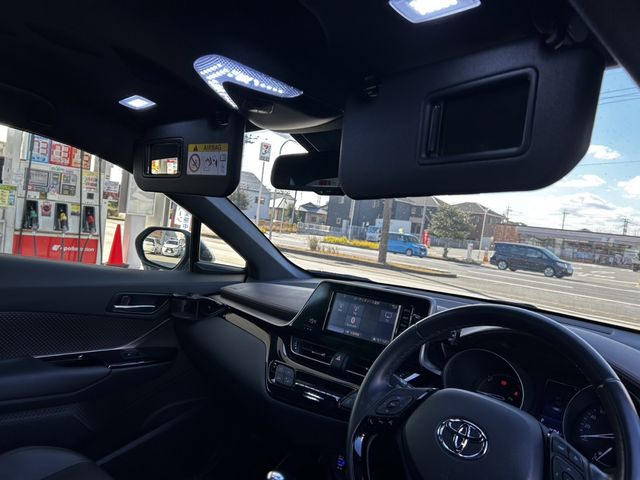 Toyota C-HR 2019-07 24024-25