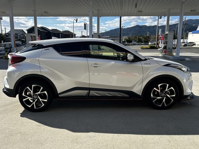 Toyota C-HR 2019-07 24024-5