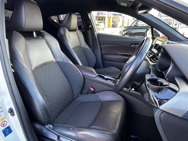 Toyota C-HR 2019-07 24024-11