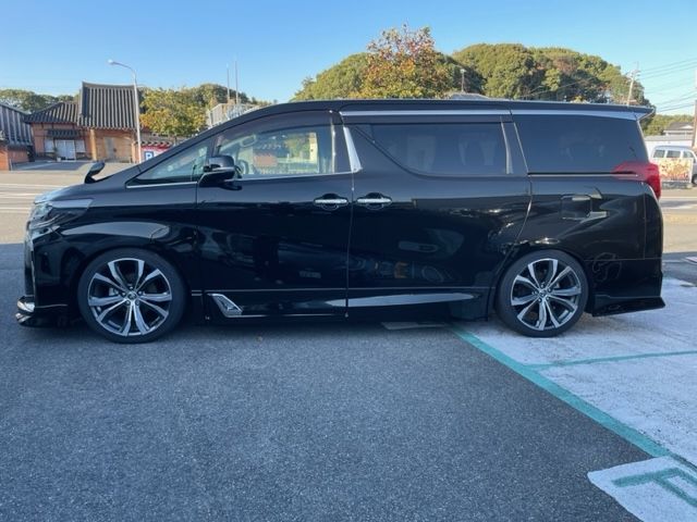 Toyota ALPHARD 2021-12 182700-3