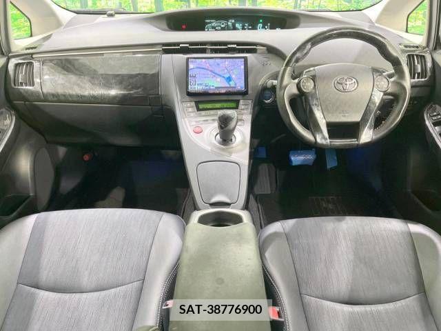 Toyota PRIUS 2015-08 366445-1