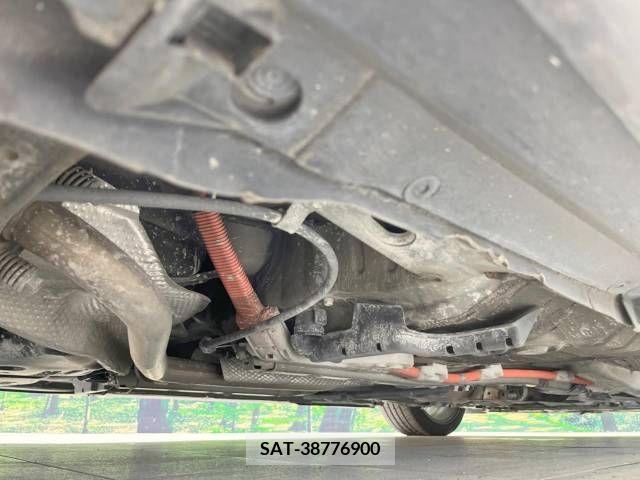Toyota PRIUS 2015-08 366445-18