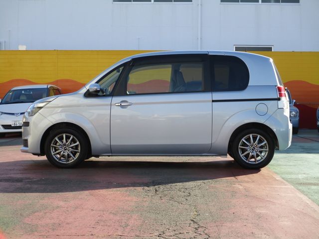 Toyota SPADE 1950-05 6729-3