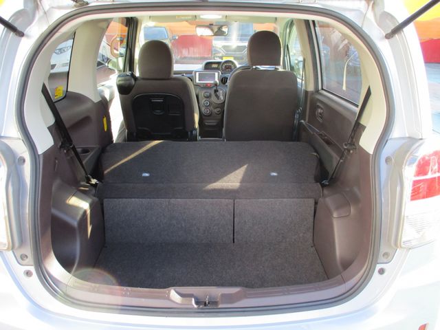 Toyota SPADE 1950-05 6729-9