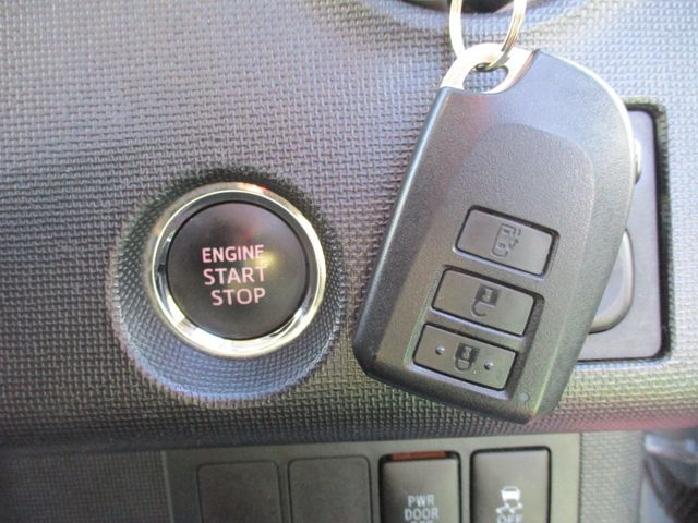 Toyota SPADE 1950-05 6729-16
