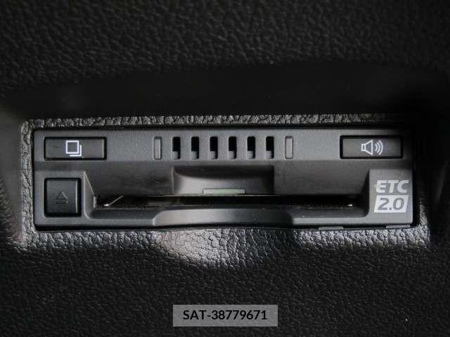 Toyota PRIUS 2021-02 221498-12