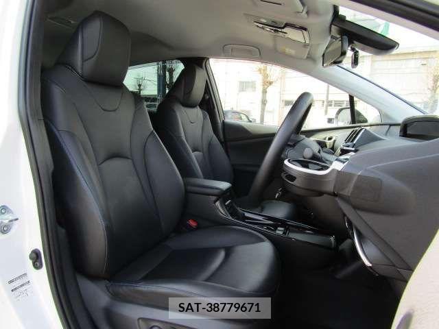 Toyota PRIUS 2021-02 221498-17