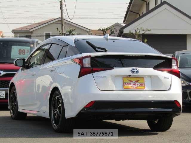 Toyota PRIUS 2021-02 221498-8