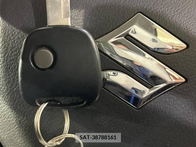 Suzuki JIMNY 2018-02 306143-6
