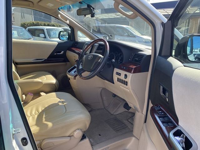 Toyota VELLFIRE 2009-04 183384-10