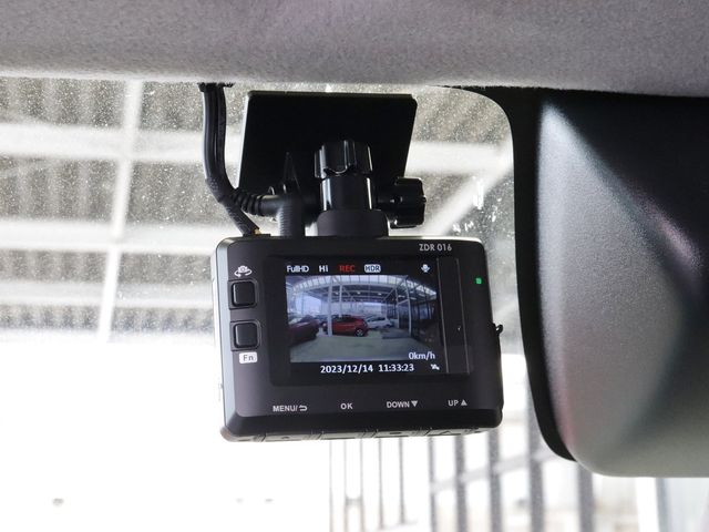 Toyota ROOMY 2018-12 184865-11