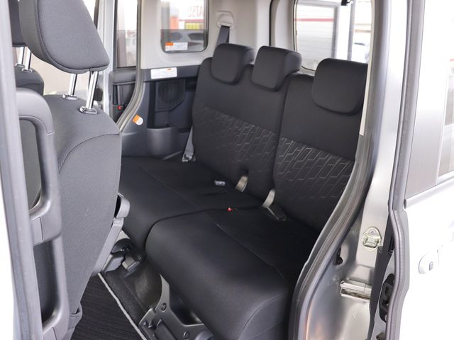 Toyota ROOMY 2018-12 184865-18