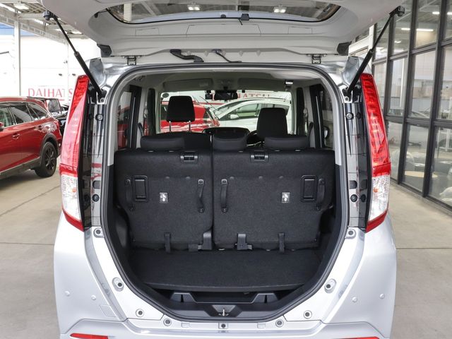 Toyota ROOMY 2018-12 184865-7