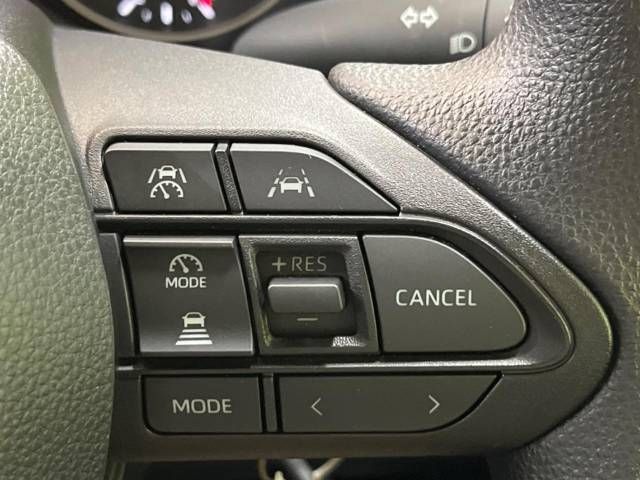 Toyota NOAH 2023-04 184658-5