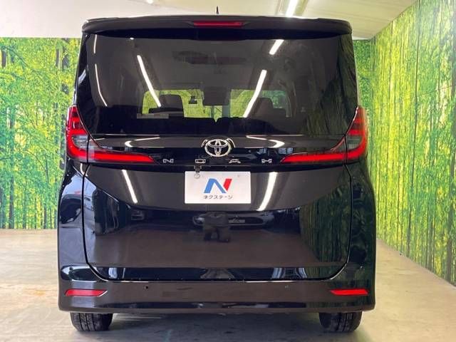 Toyota NOAH 2023-04 184658-16