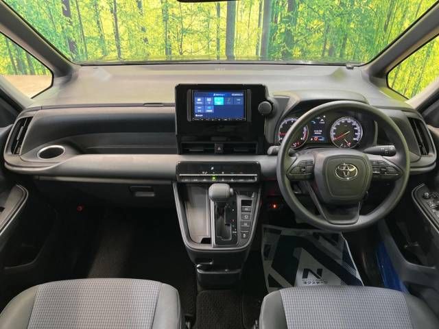 Toyota NOAH 2023-04 184658-1
