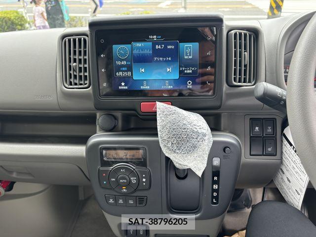Suzuki EVERY 2024-03 301666-6