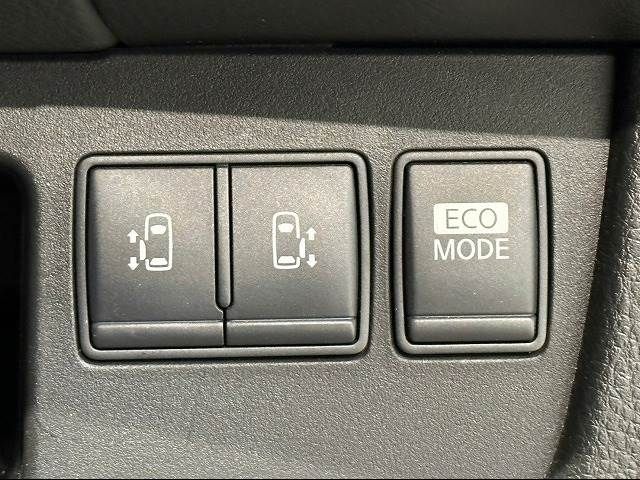 Nissan SERENA 2011-09 24027-7