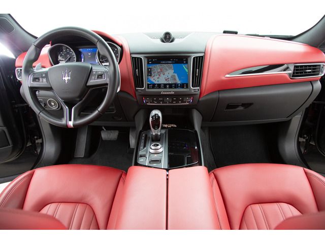 Maserati LEVANTE 2019-03 1145-1