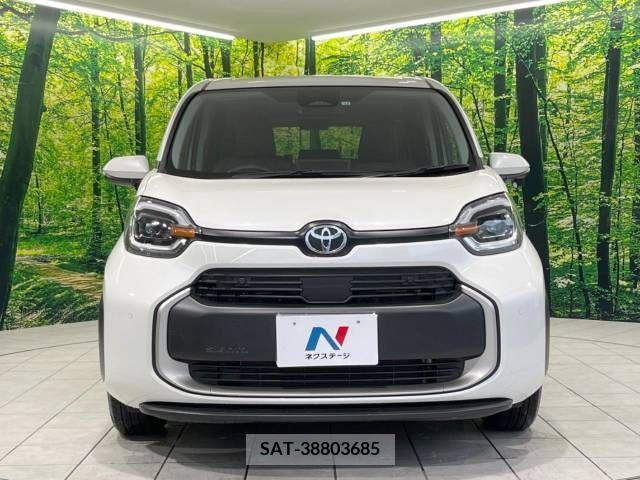 Toyota SIENTA 2022-11 381572-15