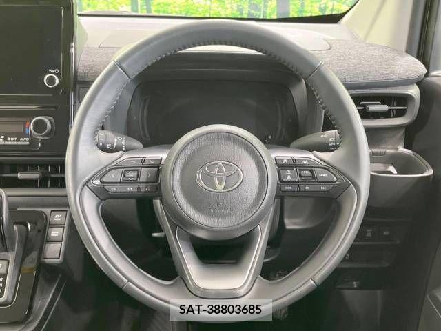 Toyota SIENTA 2022-11 381572-12