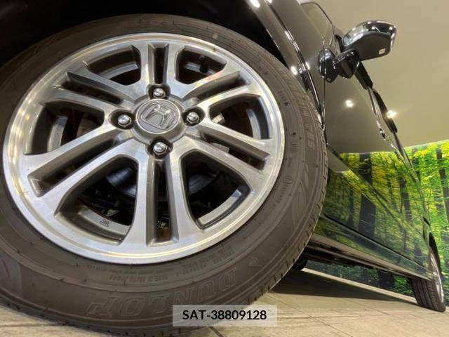 Honda N BOX CUSTOM 2015-11 241225-13