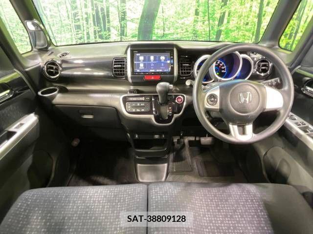 Honda N BOX CUSTOM 2015-11 241225-1
