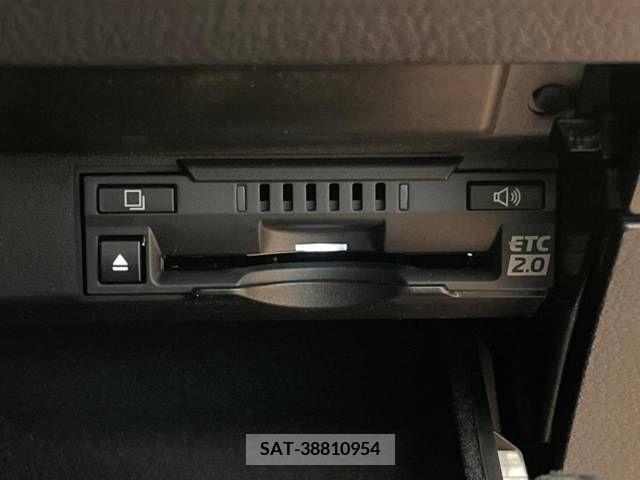 Lexus RX 2021-06 219639-10
