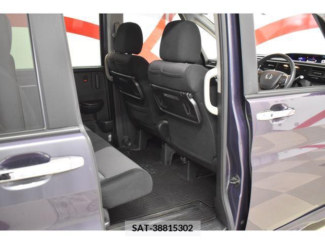 Honda e 2015-06 242848-10