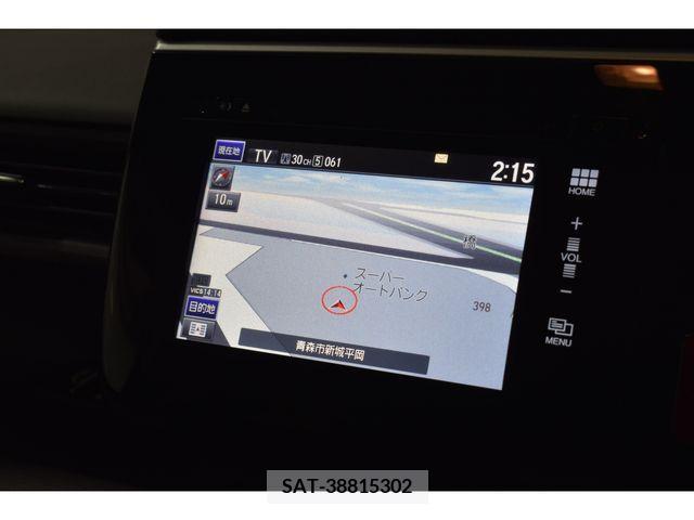 Honda e 2015-06 242848-15
