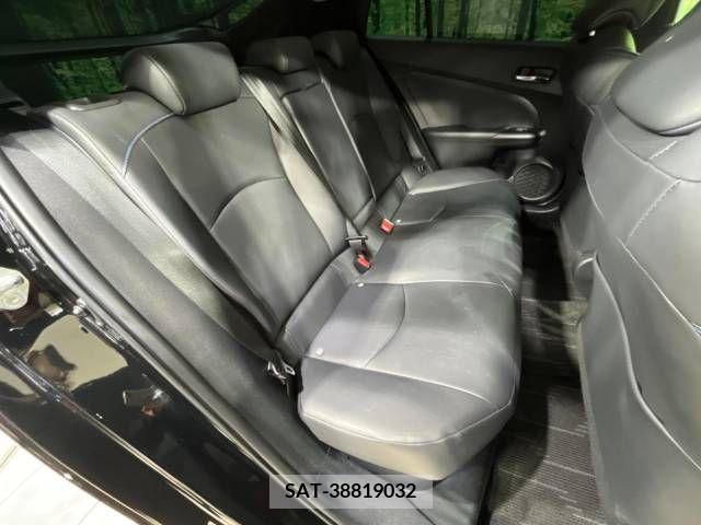 Toyota PRIUS 2018-02 237798-9