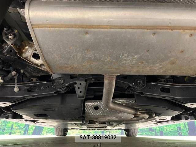Toyota PRIUS 2018-02 237798-19