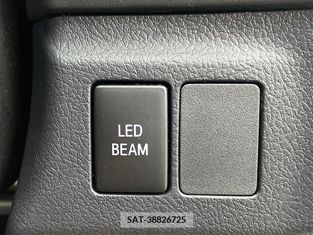Toyota MARK X 2018-10 276295-8