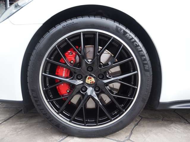 Porsche PANAMERA 2021-05 11040-1