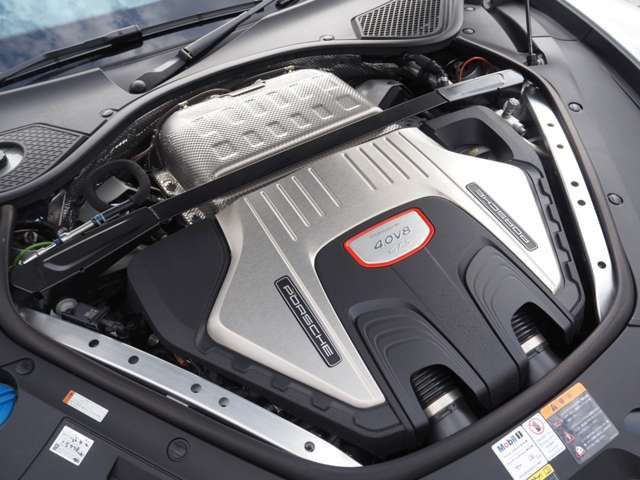 Porsche PANAMERA 2021-05 11040-16