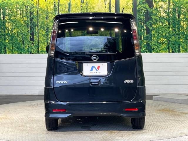 Nissan ROOX 2012-06 4702-15