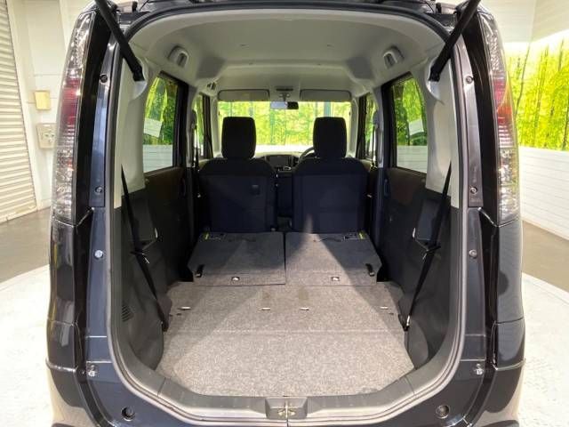 Nissan ROOX 2012-06 4702-10