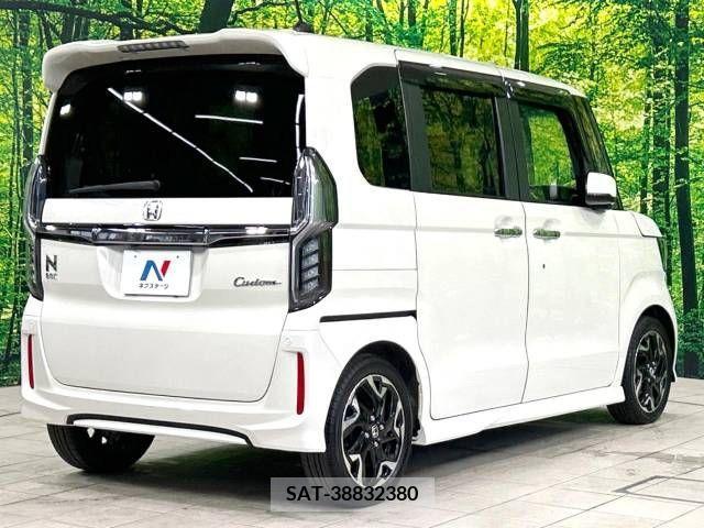 Honda N BOX CUSTOM 2018-03 352868-17